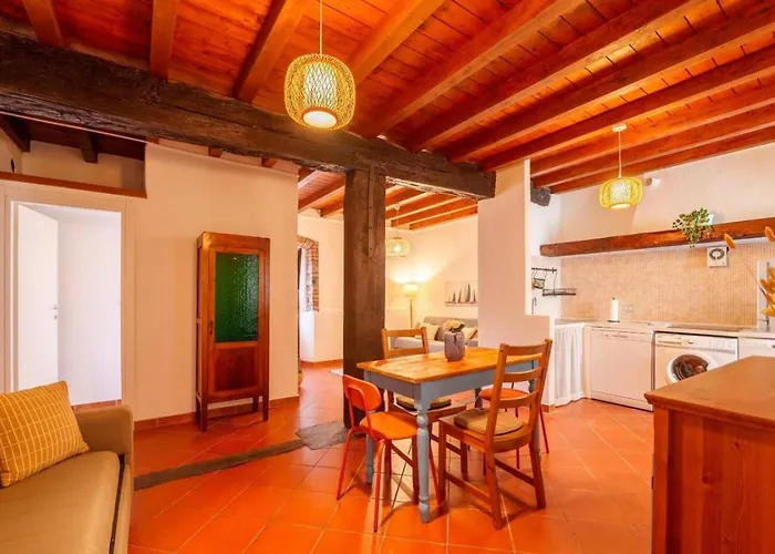 شقة Beach Lake Apartment