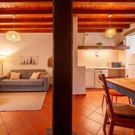 Beach Lake Apartment Μπελάτζιο