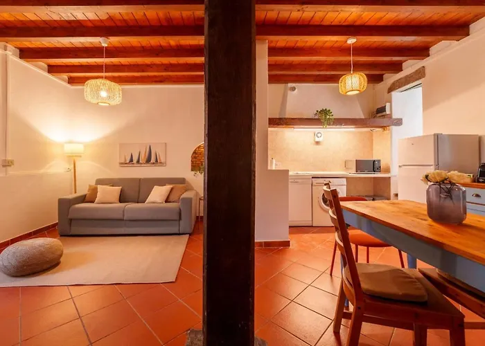 Beach Lake Apartment Μπελάτζιο