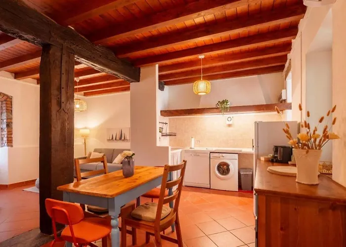 Beach Lake Apartment Διαμέρισμα Μπελάτζιο